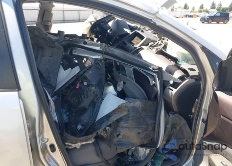 2005 Toyota Prius из США, поврежденный, VIN JTDKB20U053113552